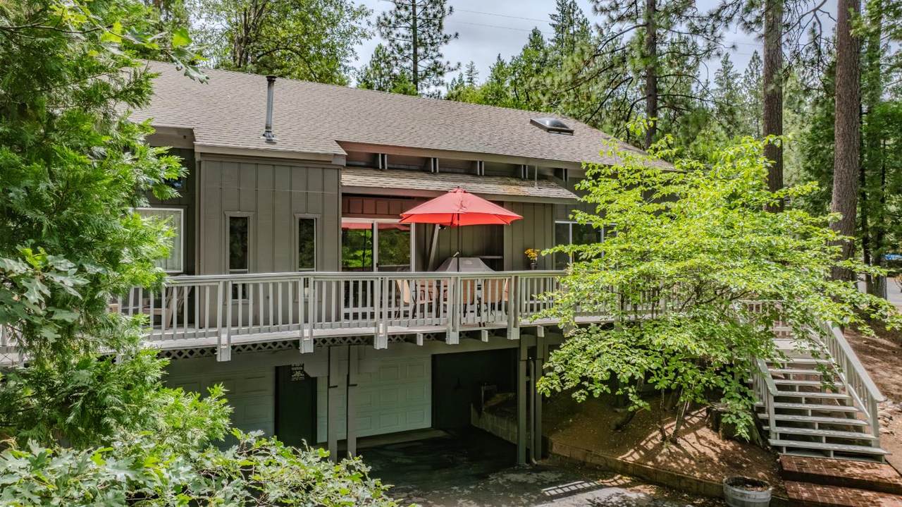 1675 Evergreen Lane - Photo 1