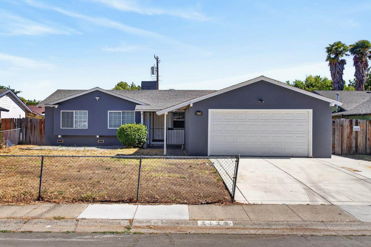 2176 68TH Avenue - Photo 1