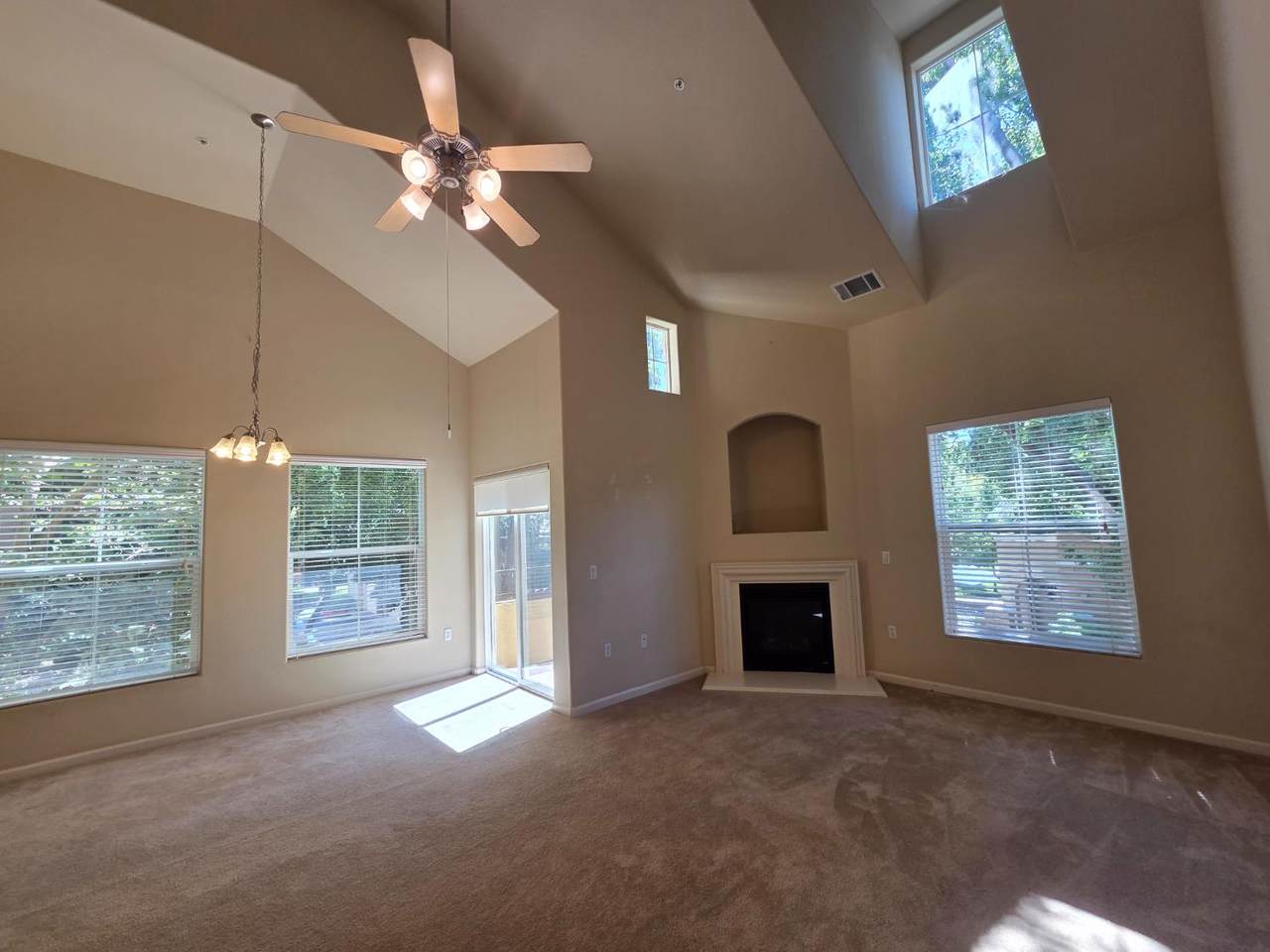 https://bt-photos.global.ssl.fastly.net/sacramento/1280_boomver_1_561186700-2.jpg