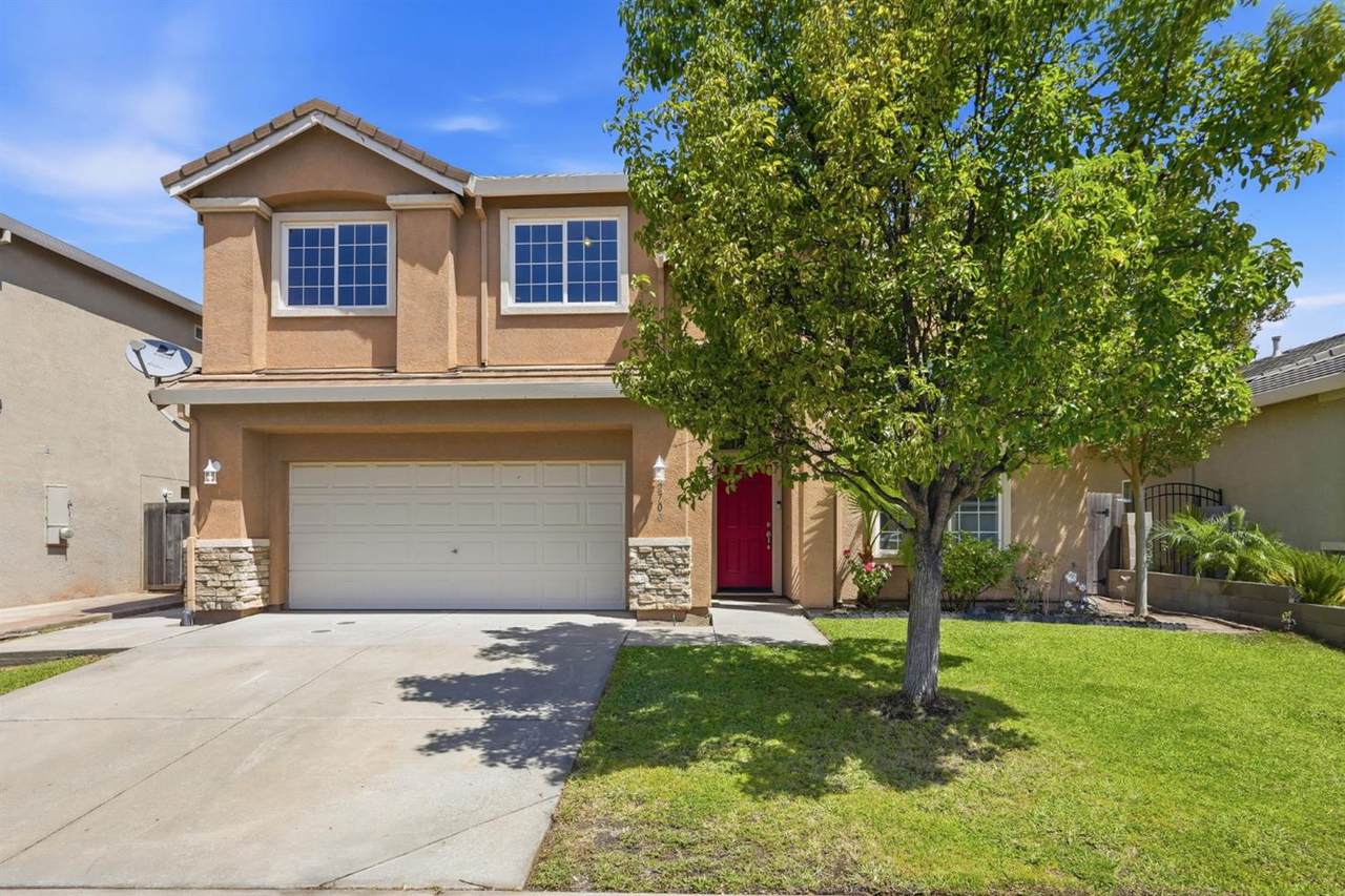 2700 Screech Owl Way - Photo 1