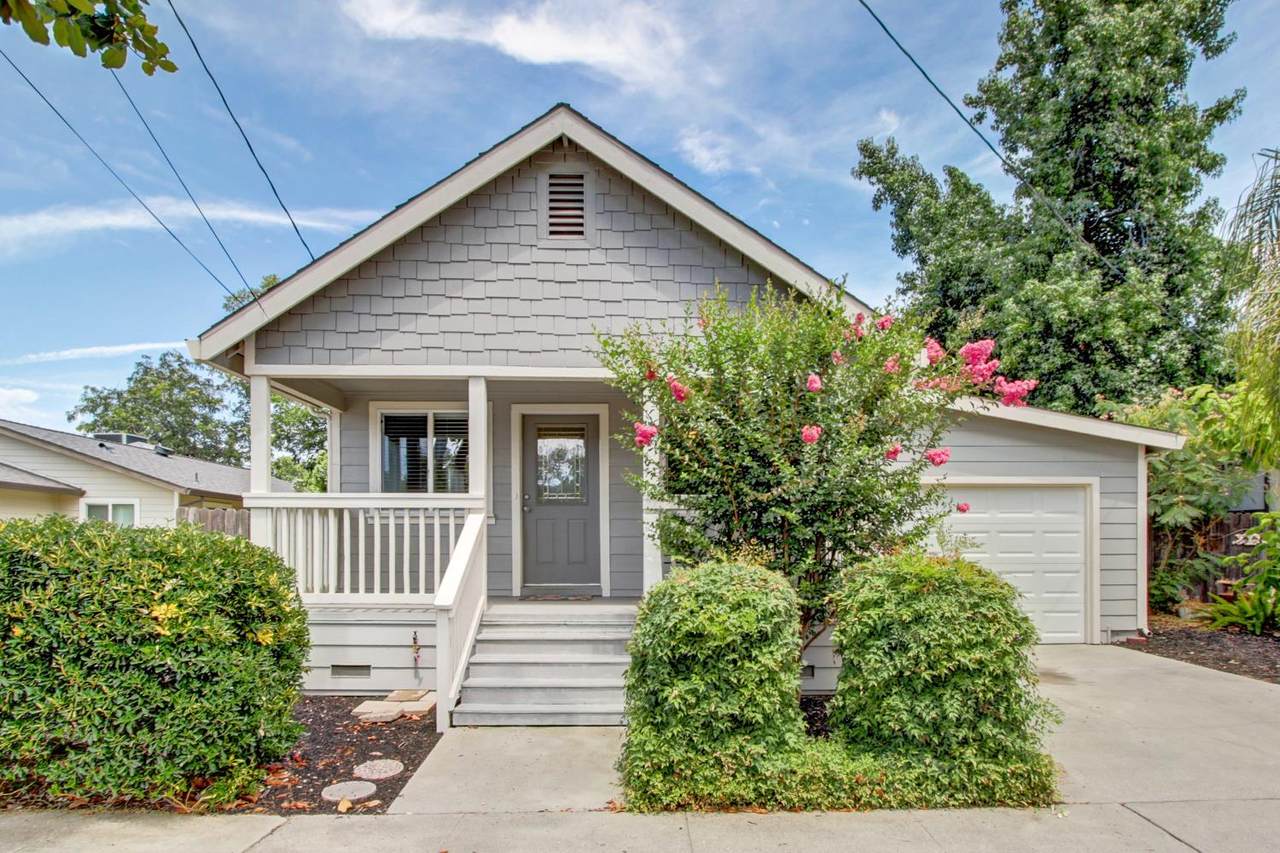 411 Berkeley Avenue - Photo 1