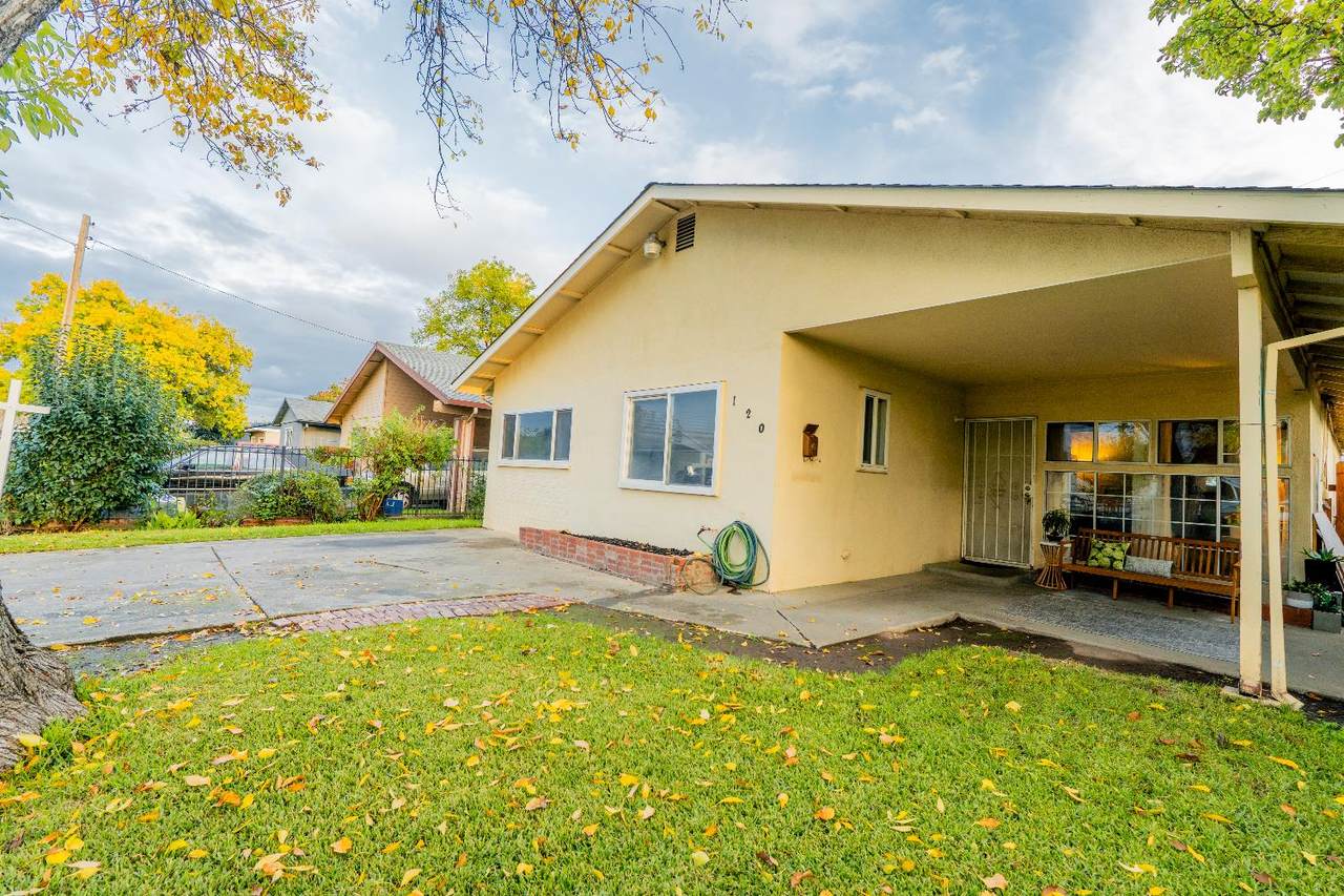 120 Arcade Boulevard - Photo 1
