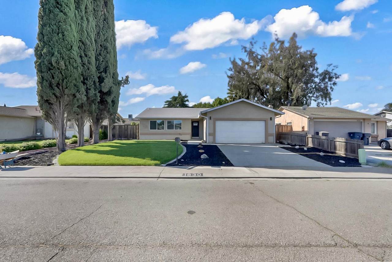 1830 Alegre Dr - Photo 1