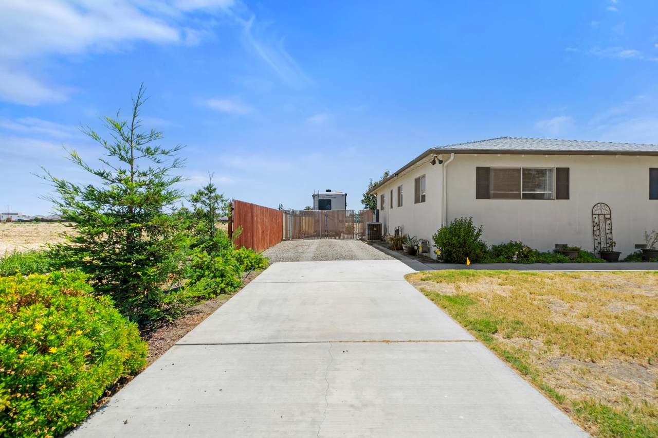 https://bt-photos.global.ssl.fastly.net/sacramento/1280_boomver_1_561187325-2.jpg
