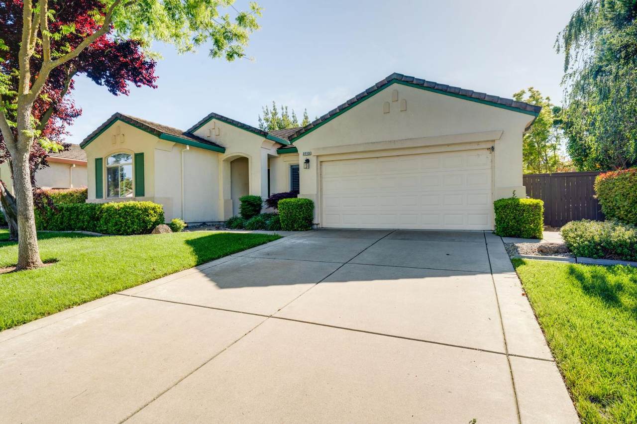 2713 Robinson Creek Lane - Photo 1