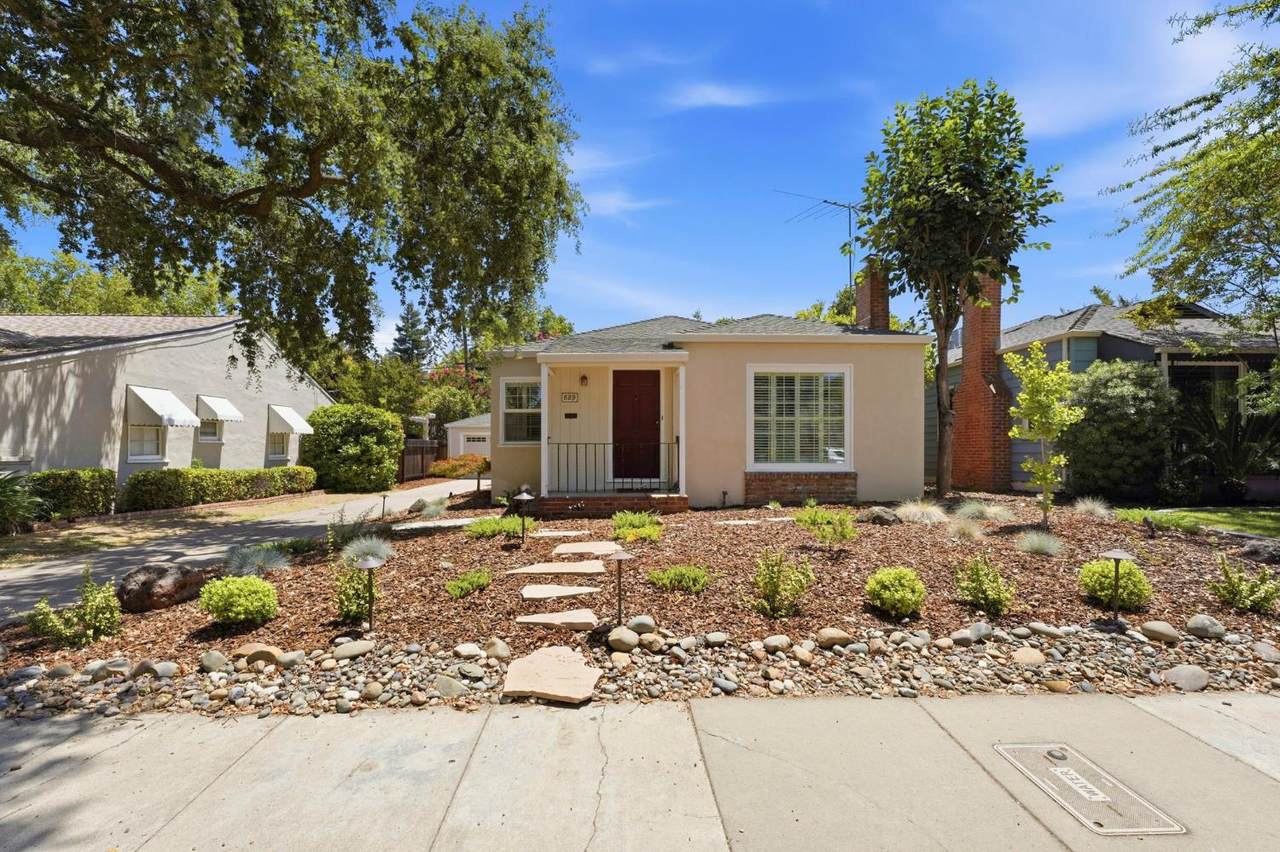 889 54th Street - Photo 1