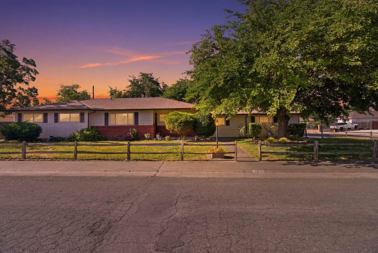 3820 Tavi Avenue - Photo 1