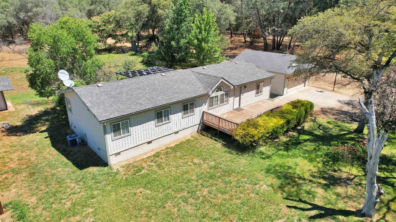 7115 Therese Trail - Photo 1