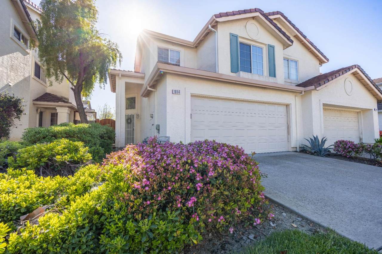 1814 Crater Peak Way - Photo 1