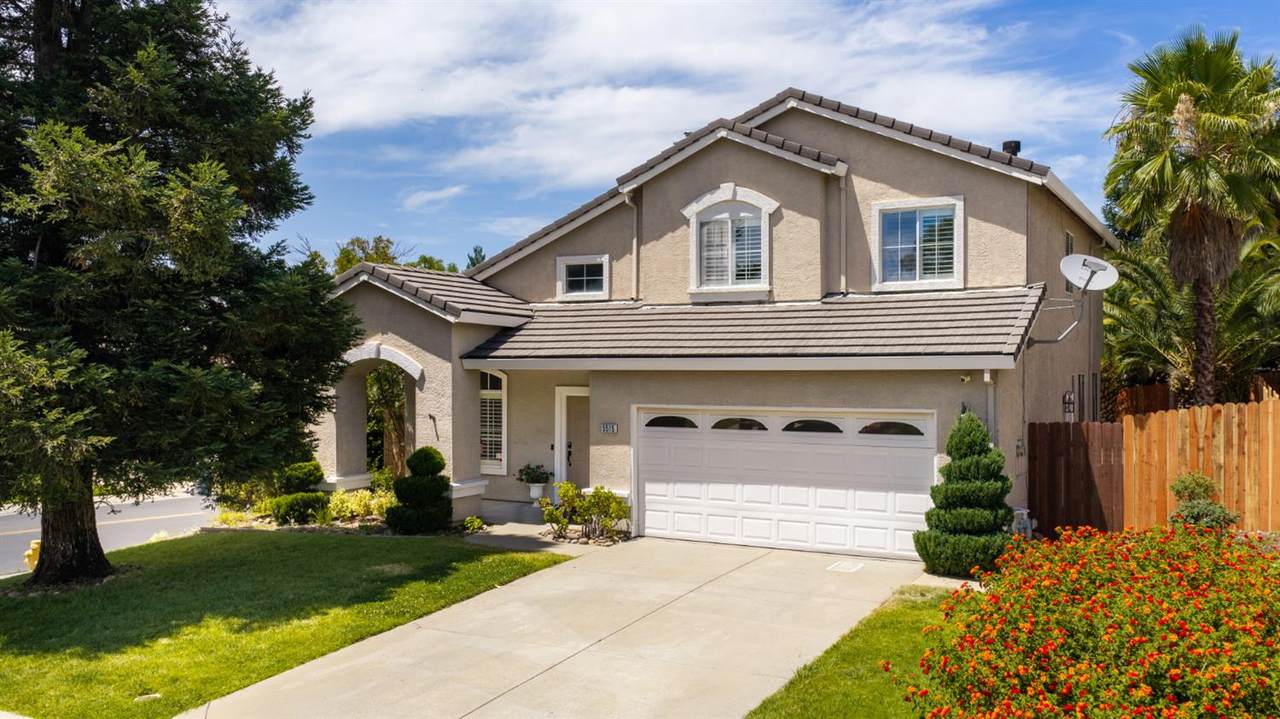 5515 Sage Drive - Photo 1