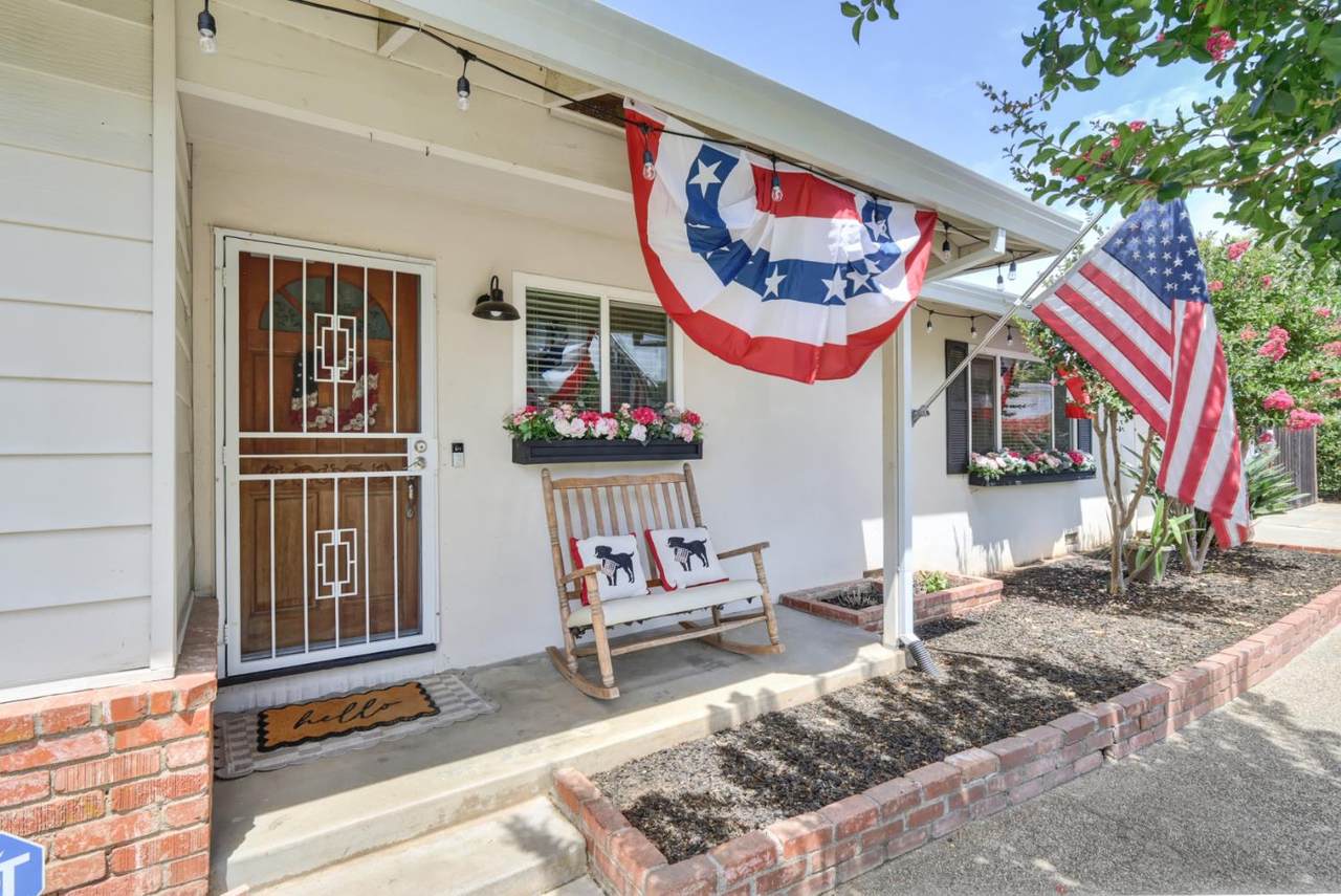 https://bt-photos.global.ssl.fastly.net/sacramento/1280_boomver_1_561187704-2.jpg