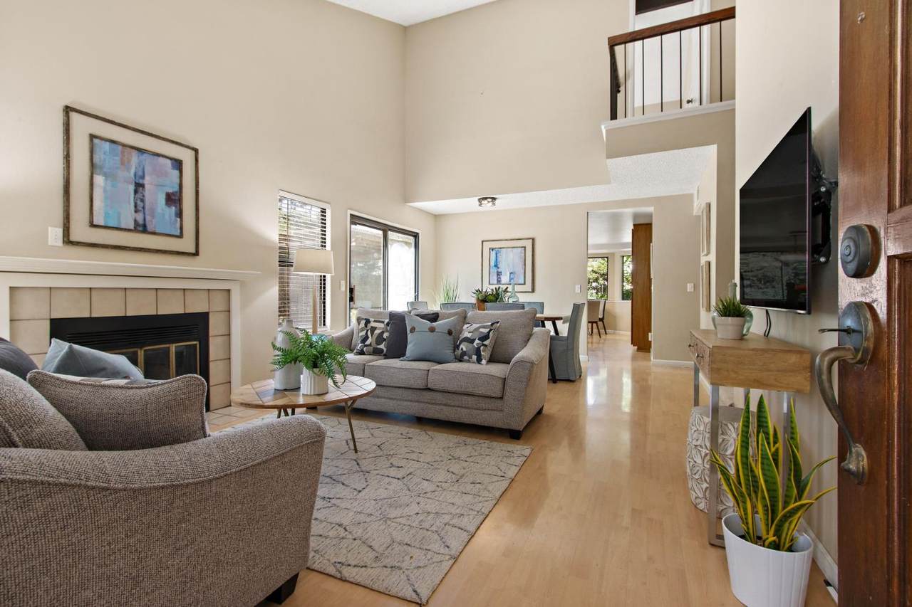 https://bt-photos.global.ssl.fastly.net/sacramento/1280_boomver_2_561187752-2.jpg