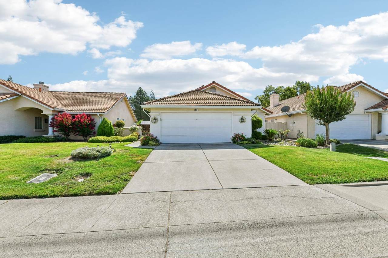 8101 Arroyo Vista Drive - Photo 1