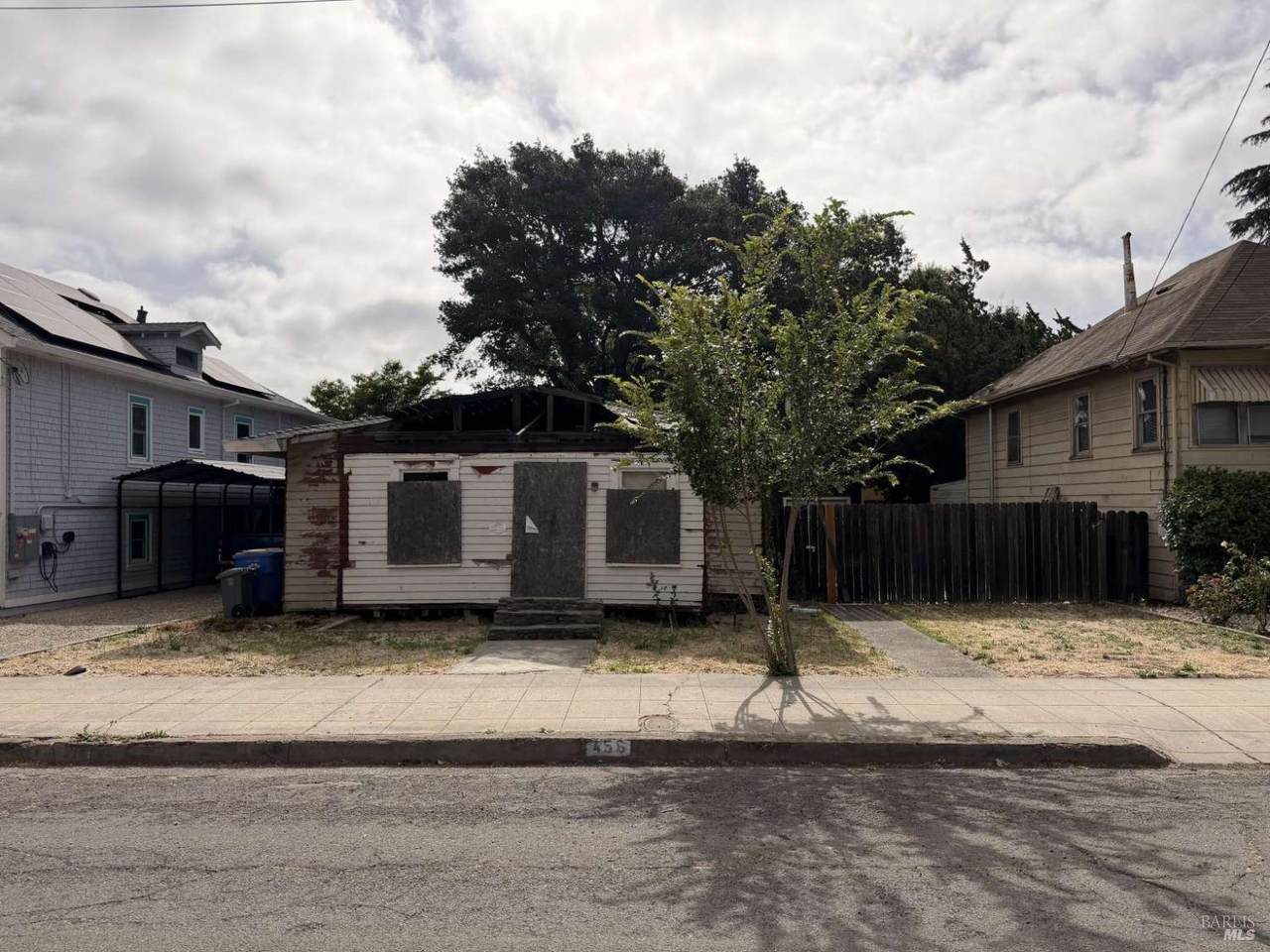 456 Seymour Street - Photo 1