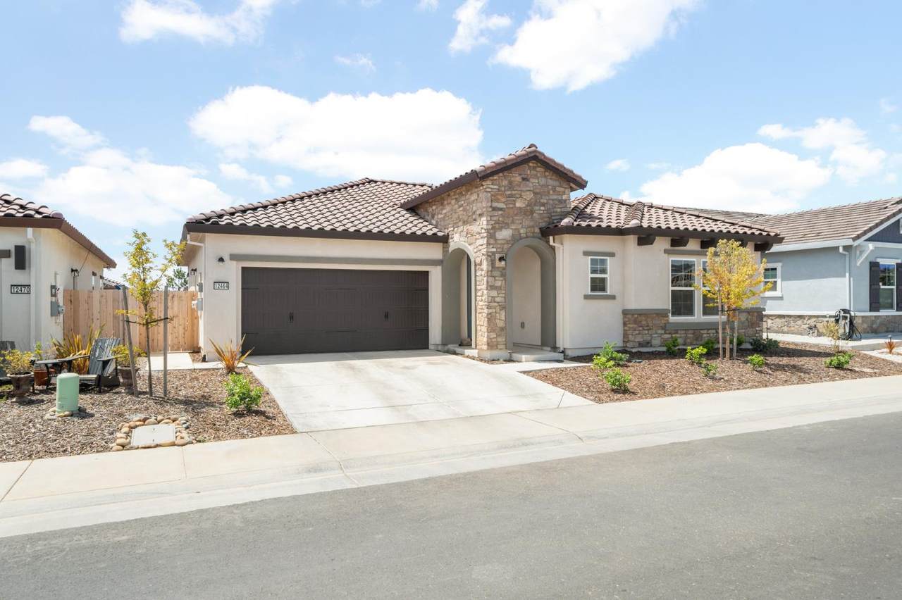 12464 Chelidon Way - Photo 1