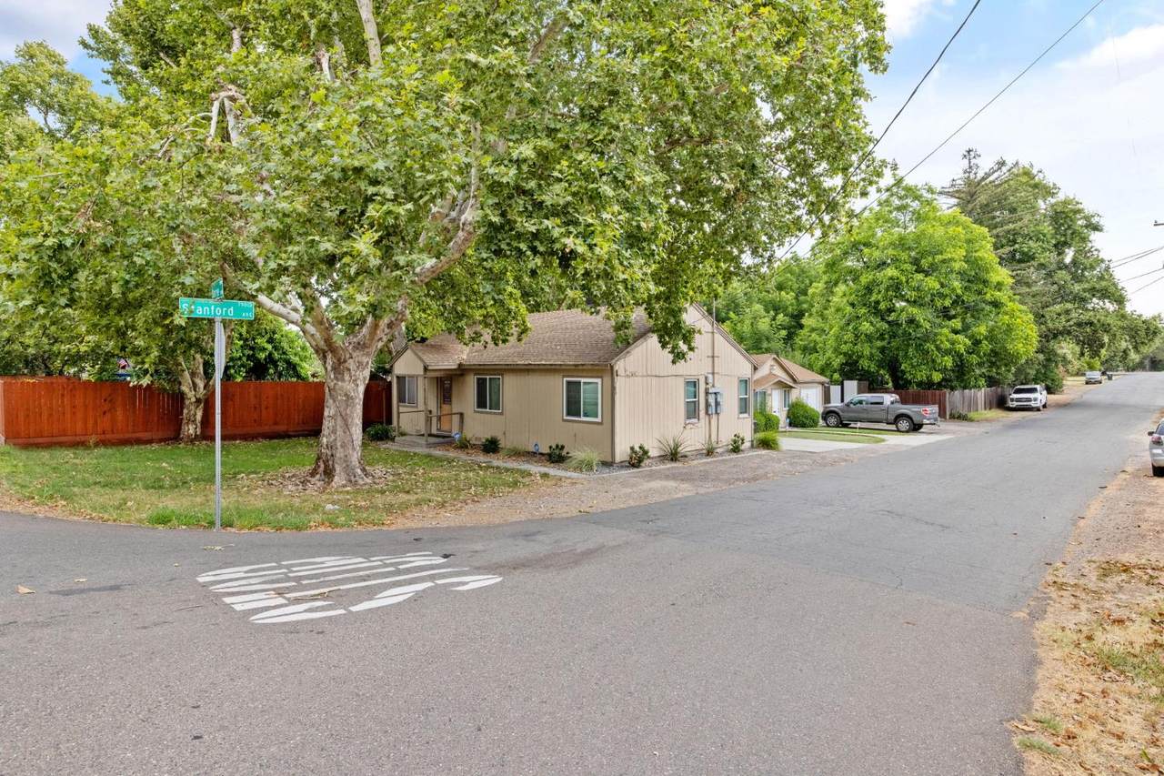 https://bt-photos.global.ssl.fastly.net/sacramento/1280_boomver_1_561188242-2.jpg