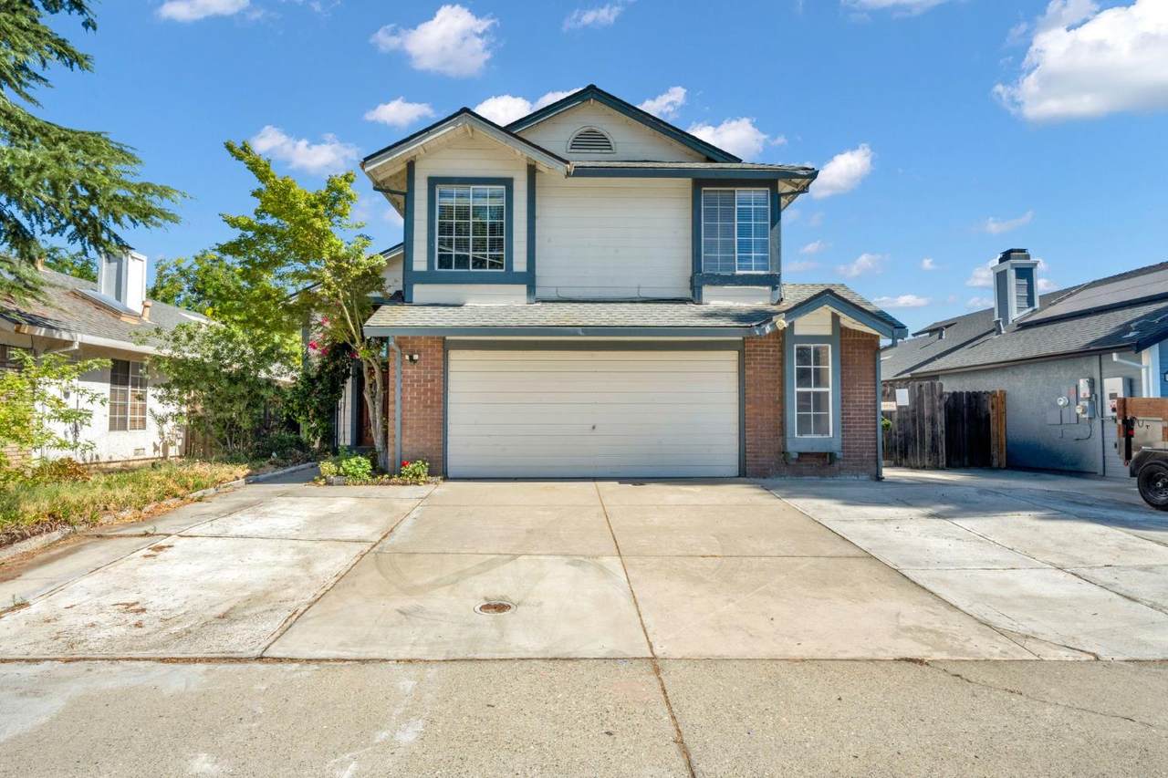 4325 Shandwick Drive - Photo 1