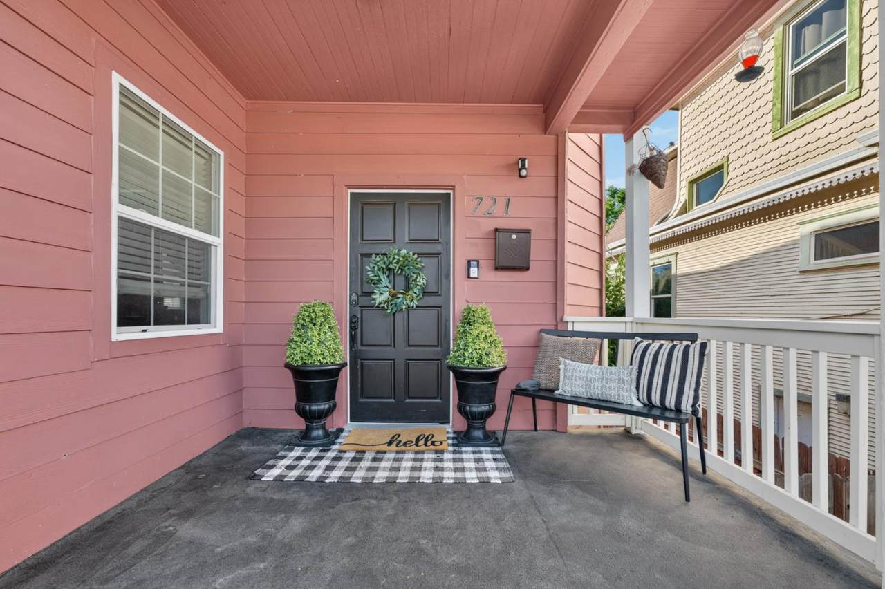 https://bt-photos.global.ssl.fastly.net/sacramento/1280_boomver_1_561188314-2.jpg