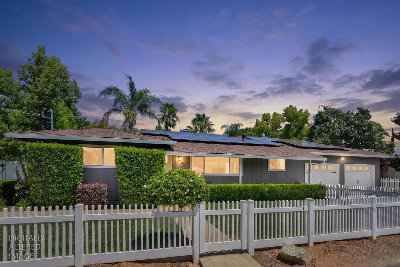 621 Oldham Lane - Photo 1