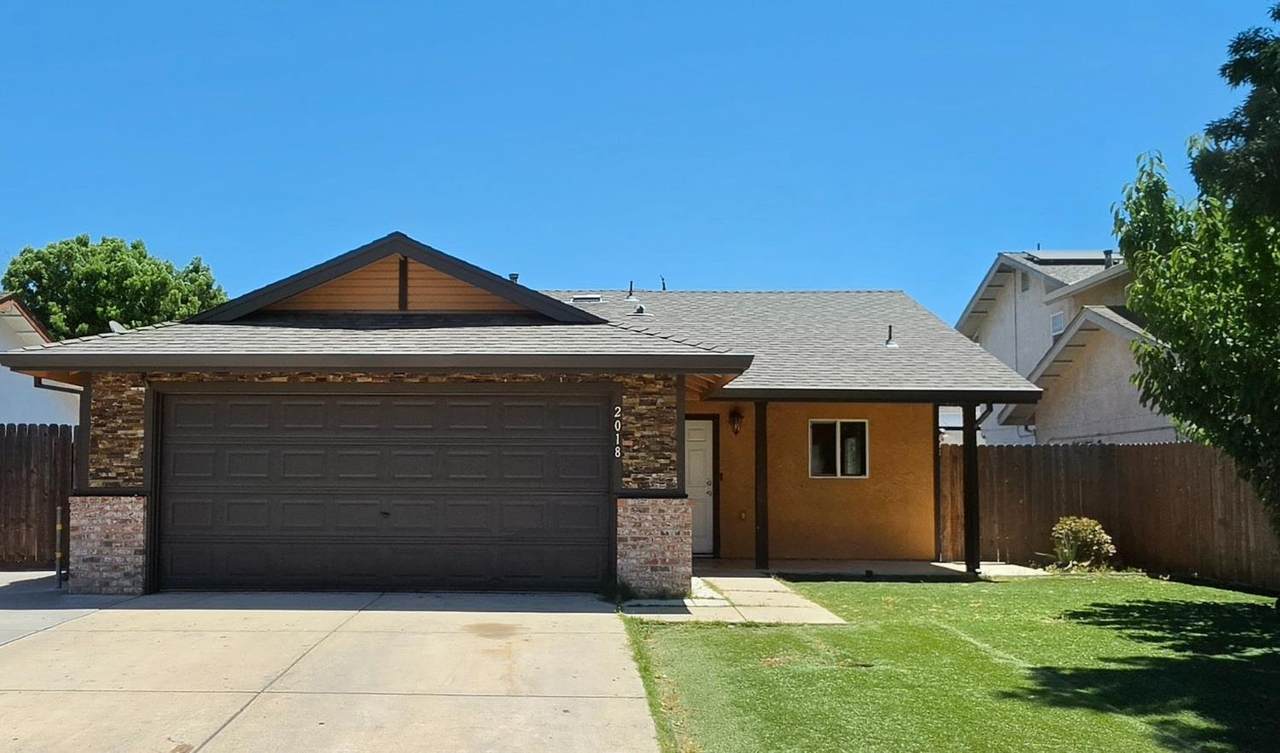 2018 Old River Court - Photo 1