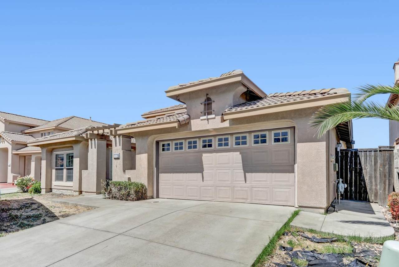 2039 Expedition Way - Photo 1