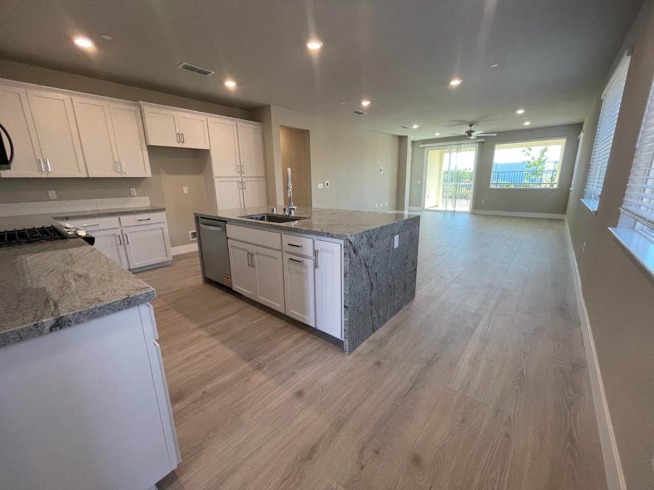 https://bt-photos.global.ssl.fastly.net/sacramento/1280_boomver_1_561188704-2.jpg