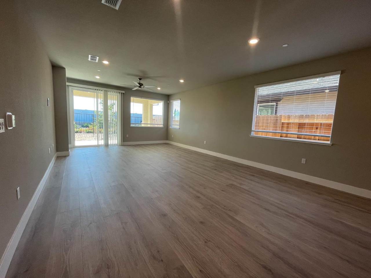 https://bt-photos.global.ssl.fastly.net/sacramento/1280_boomver_1_561188704-2.jpg