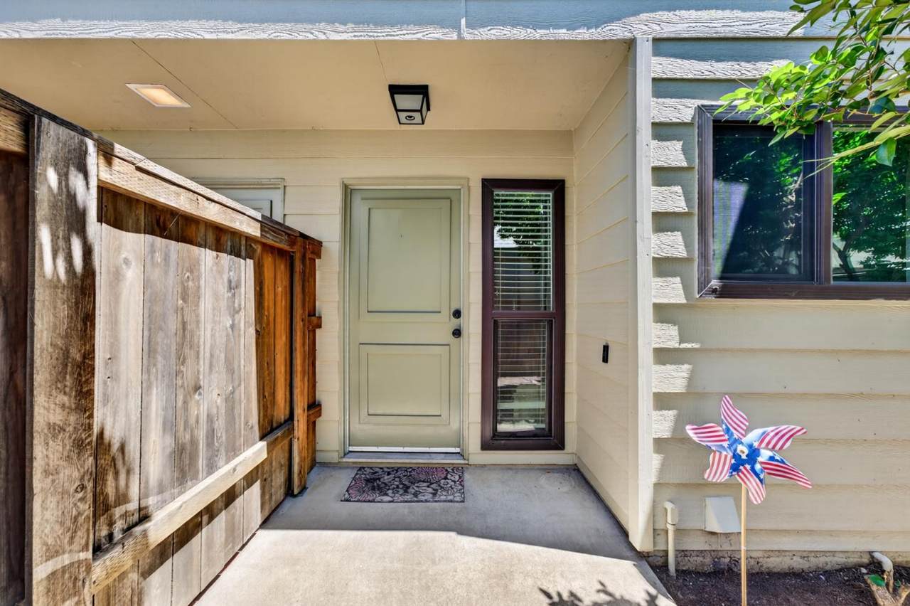 https://bt-photos.global.ssl.fastly.net/sacramento/1280_boomver_1_561189128-2.jpg