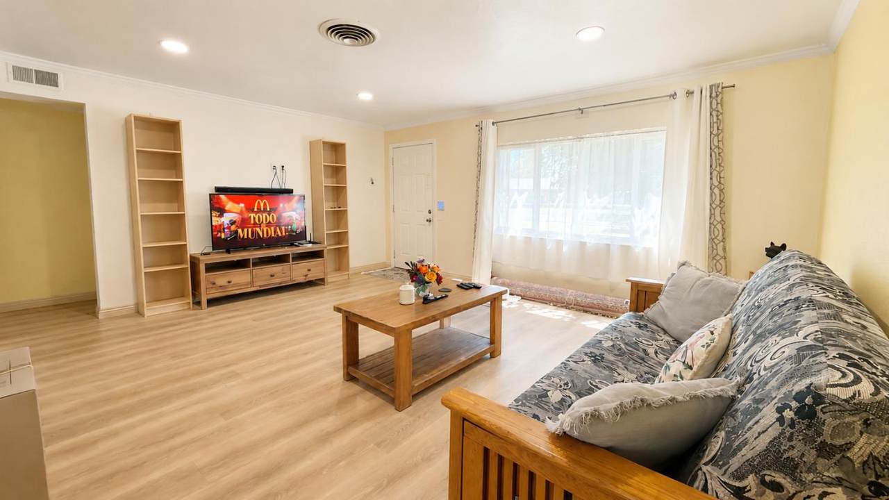 https://bt-photos.global.ssl.fastly.net/sacramento/1280_boomver_1_561189981-2.jpg