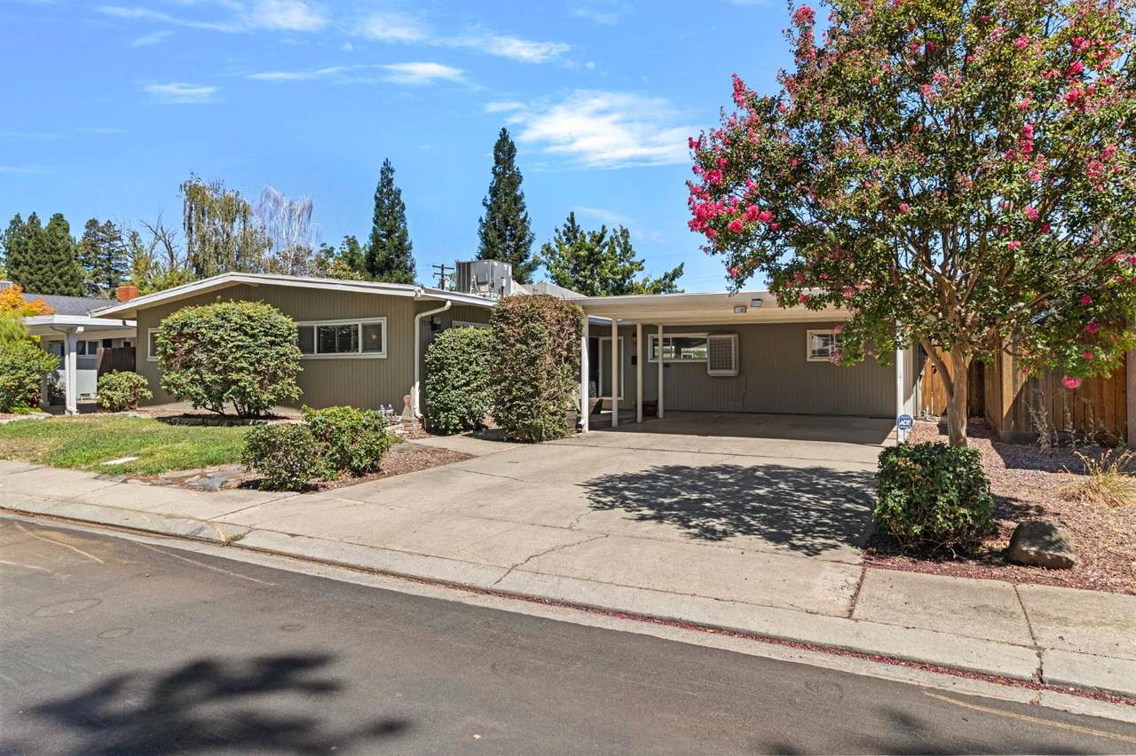 https://bt-photos.global.ssl.fastly.net/sacramento/1280_boomver_1_561195749-2.jpg