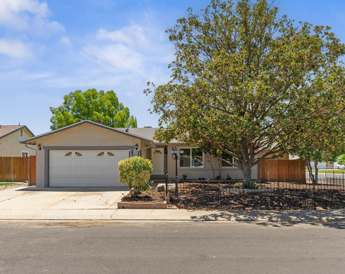 https://bt-photos.global.ssl.fastly.net/sacramento/1280_boomver_1_561196950-2.jpg