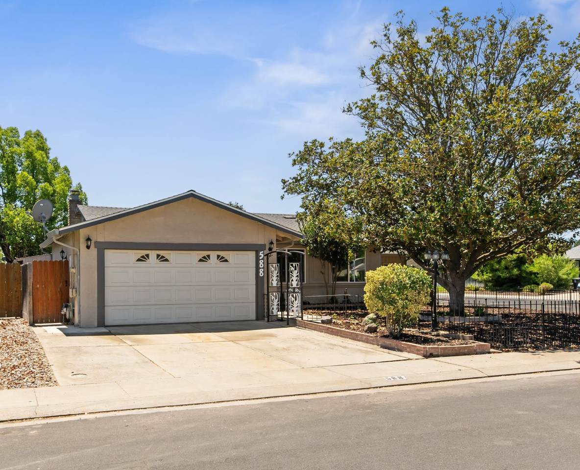 https://bt-photos.global.ssl.fastly.net/sacramento/1280_boomver_1_561196950-2.jpg