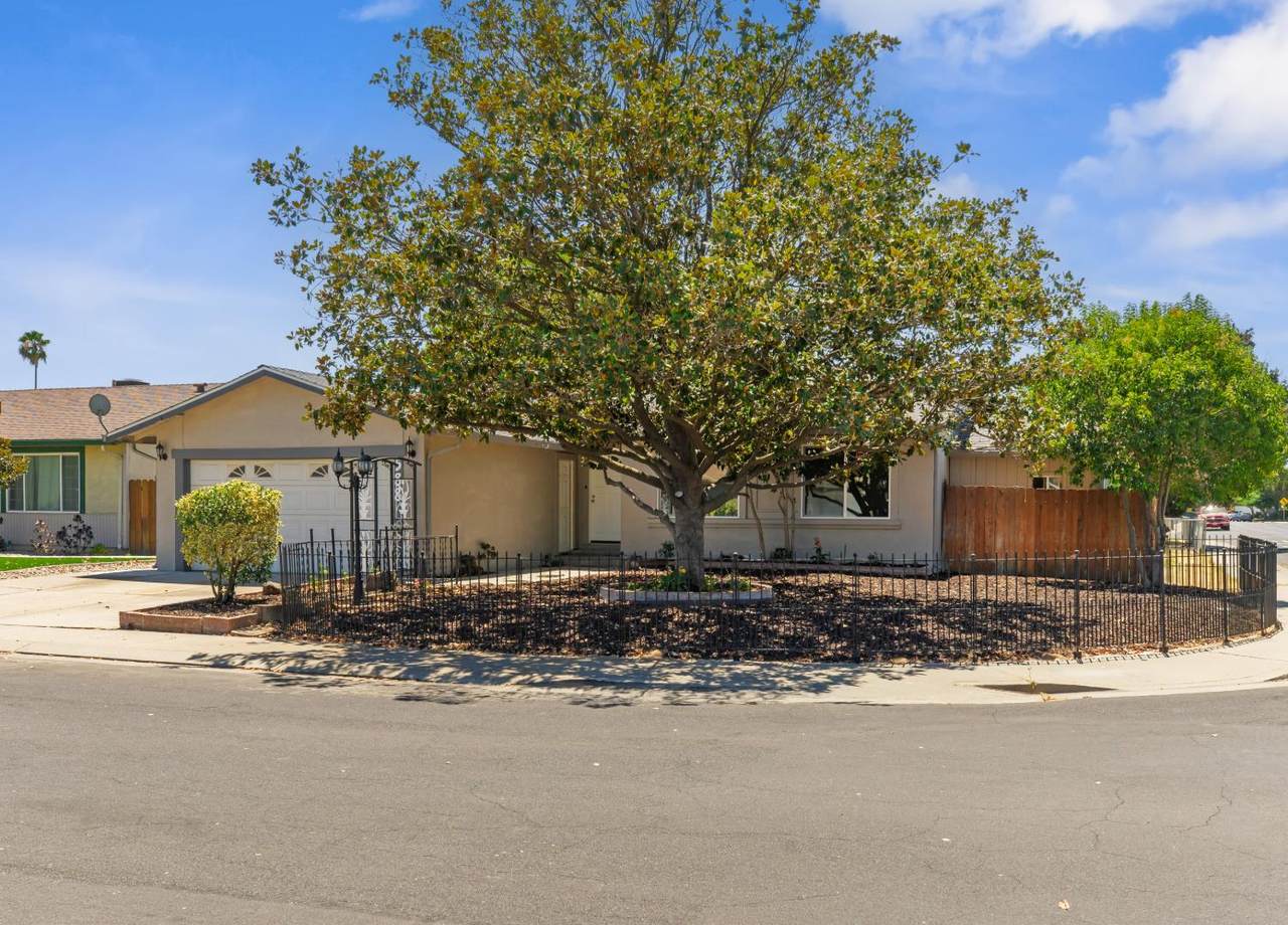 https://bt-photos.global.ssl.fastly.net/sacramento/1280_boomver_1_561196950-2.jpg