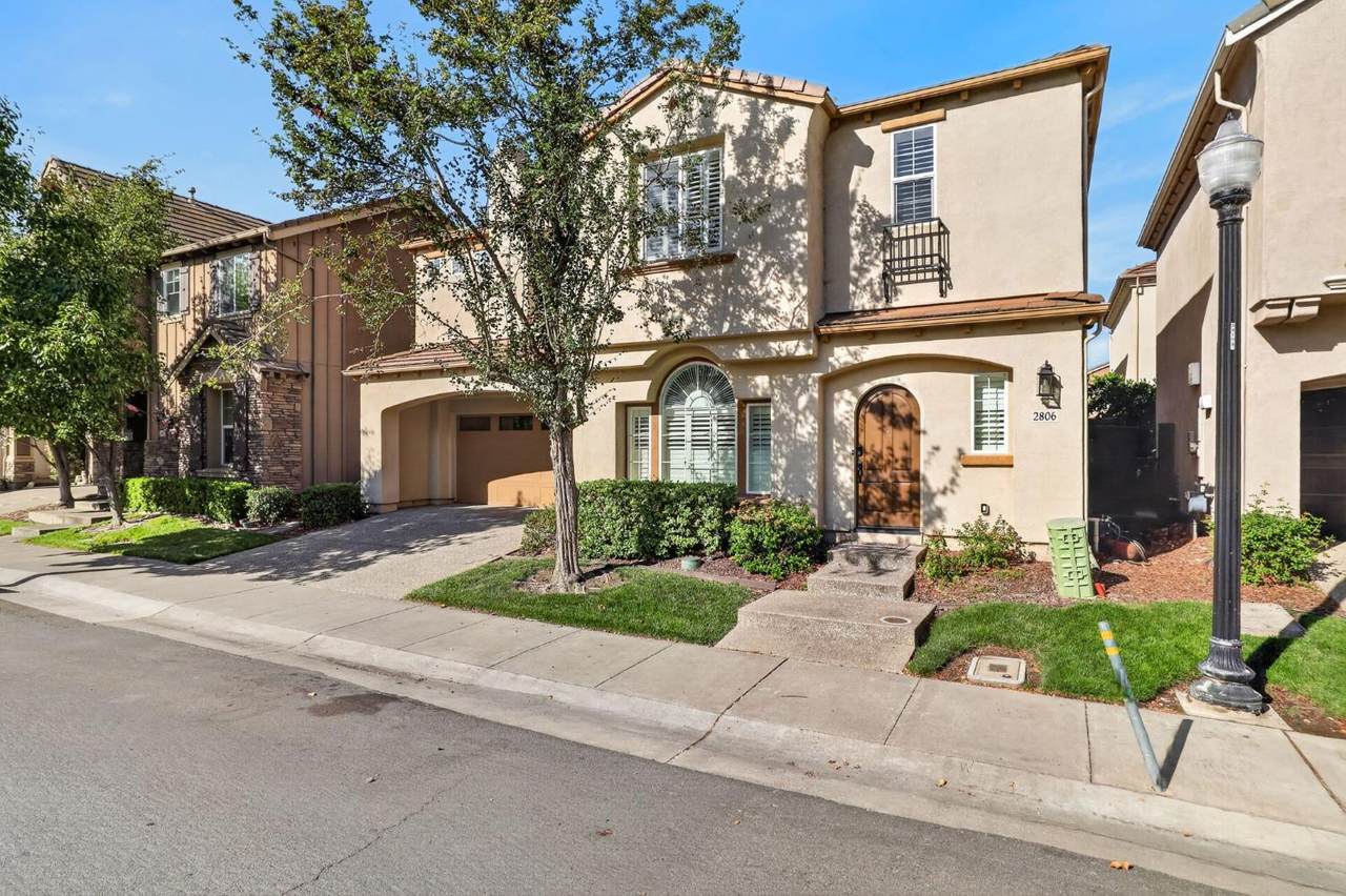 2806 Maybrook Drive - Photo 1