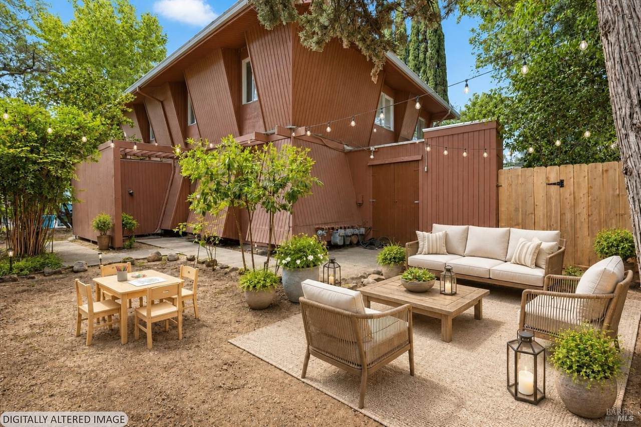 970 El Camino Avenue - Photo 1