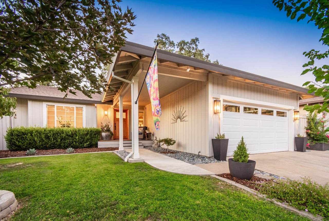 9289 Airhill Way - Photo 1