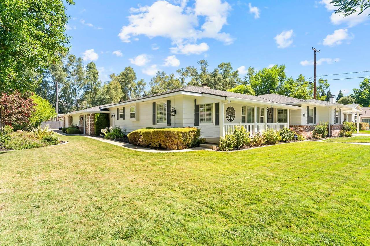 816 El Encino Way - Photo 1