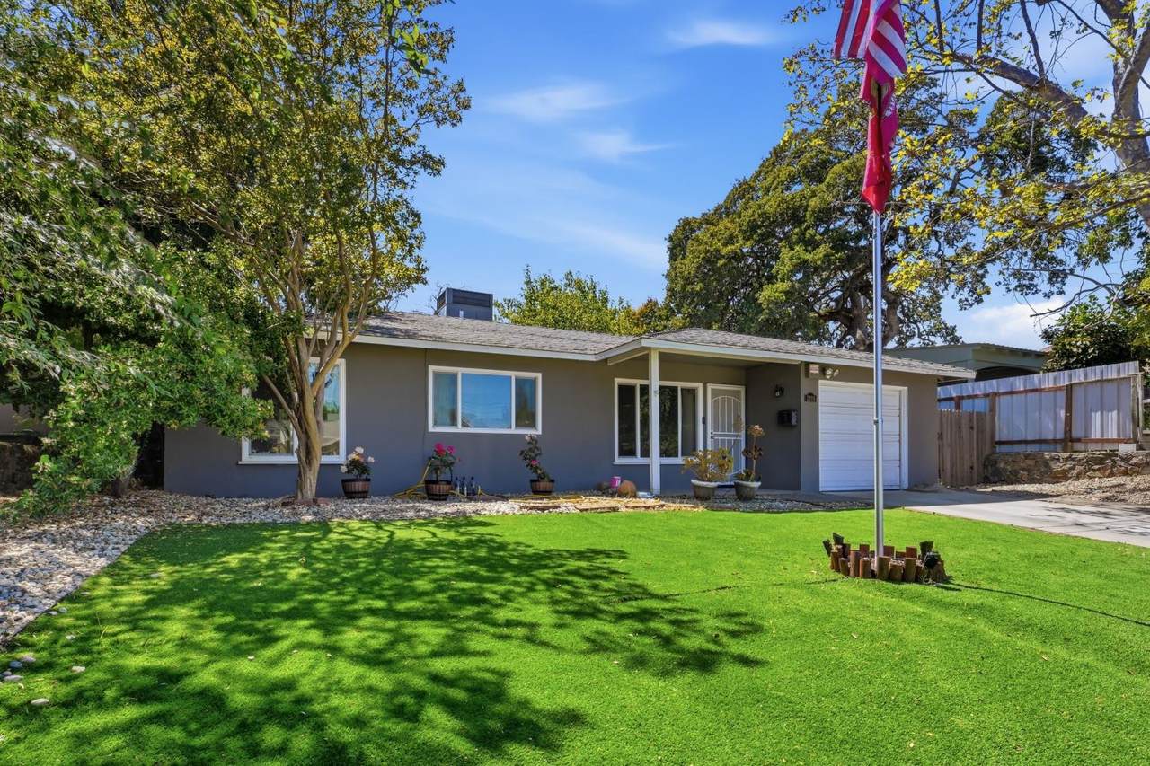 https://bt-photos.global.ssl.fastly.net/sacramento/1280_boomver_1_561200376-2.jpg