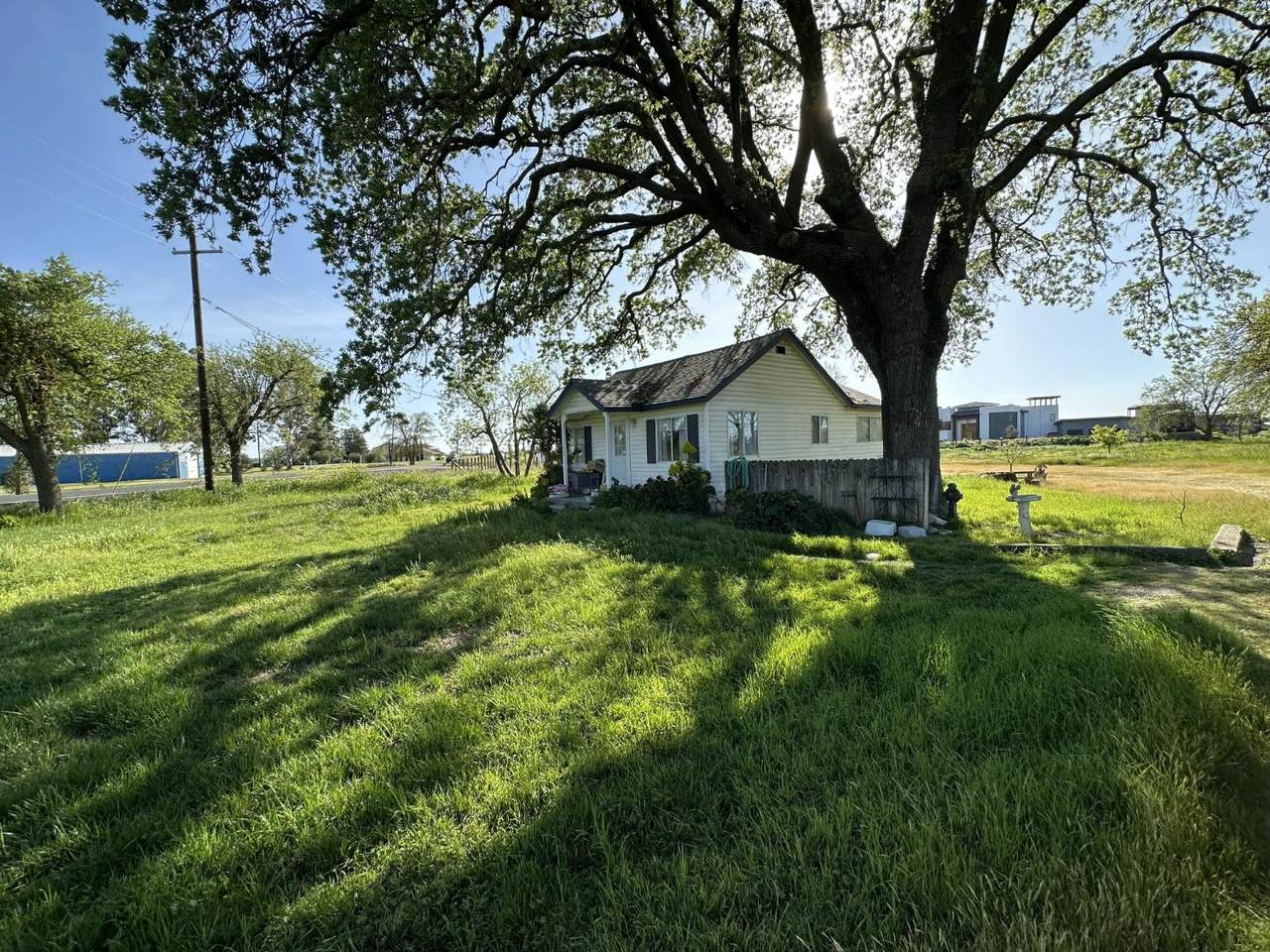 3760 Jefferson Boulevard - Photo 1