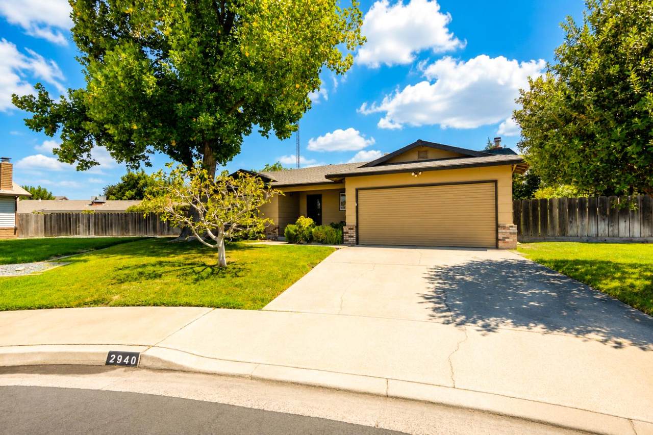 2940 Hughes Court - Photo 1