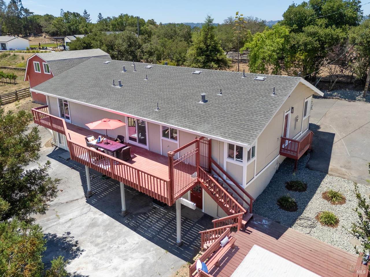 1111 Hardman Avenue - Photo 1