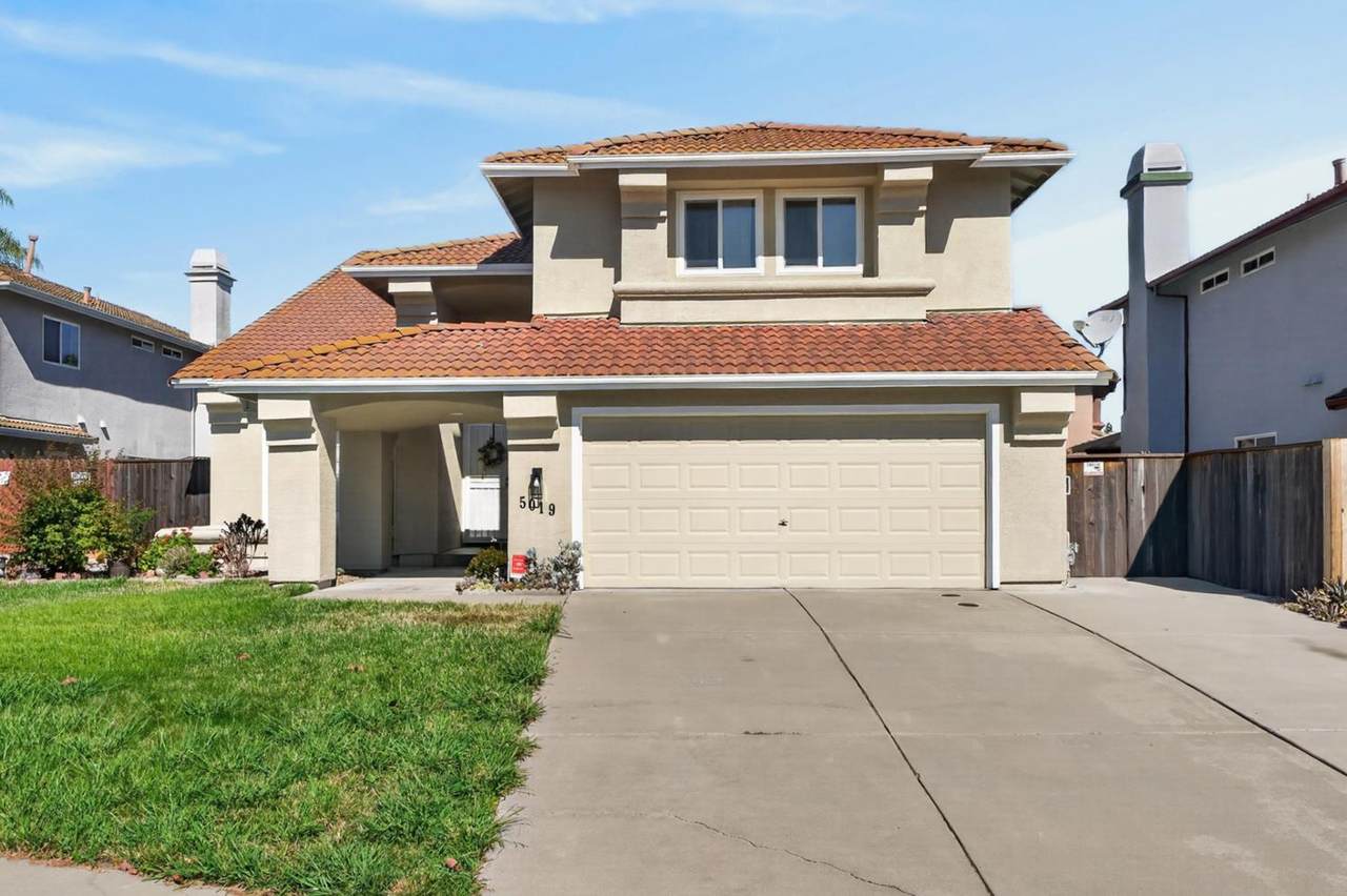 5019 Hari Govind Way - Photo 1