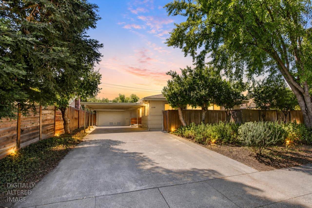 1118 Stanford Place - Photo 1