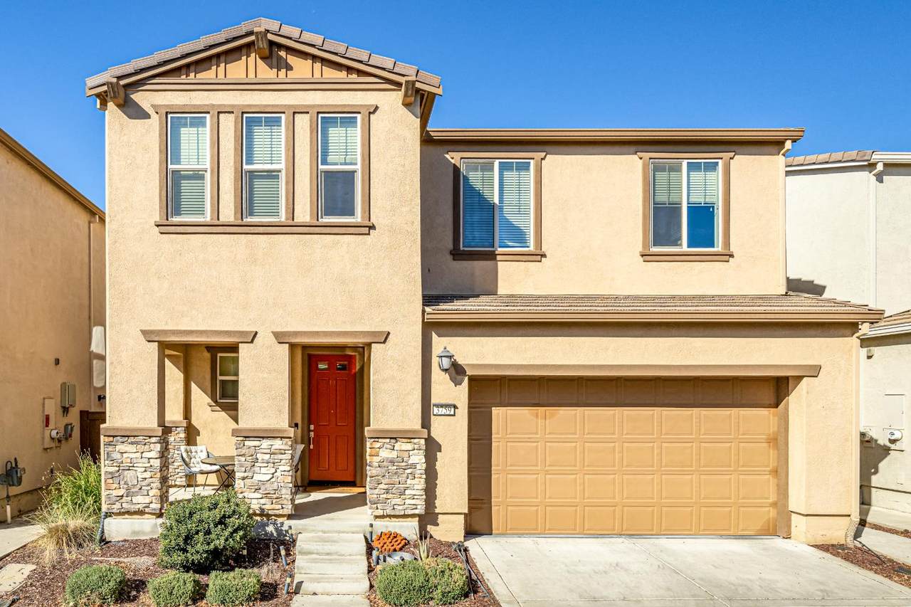 3759 Po River Way - Photo 1