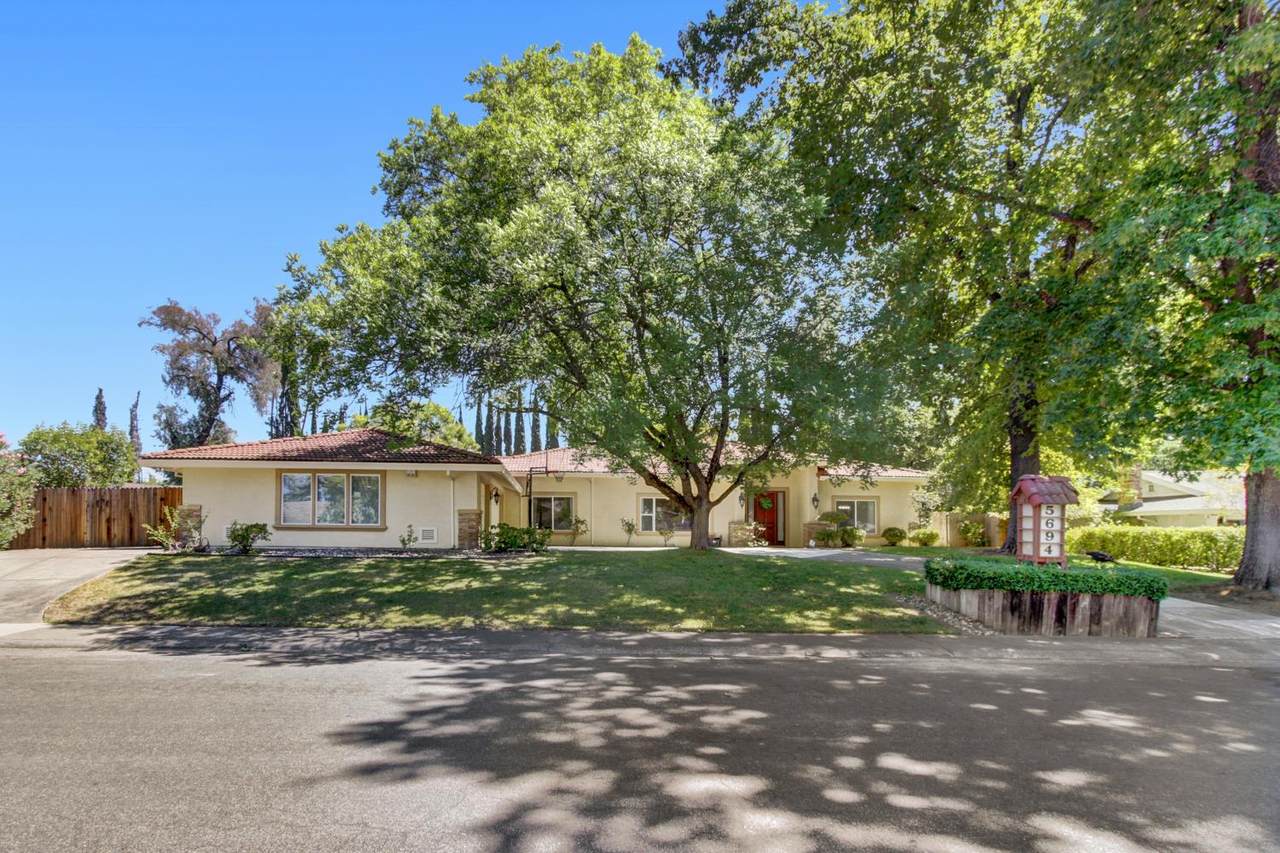 5694 Rolling Oak Dr. - Photo 1