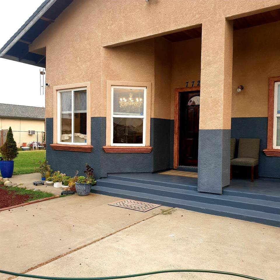 7721 39th Avenue - Photo 1