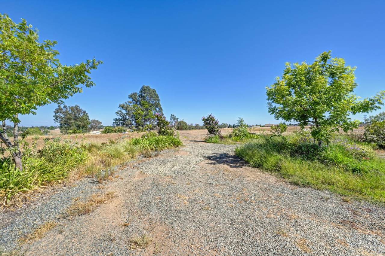 9472 Rogers Road - Photo 1