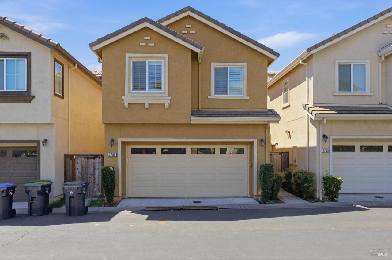 2709 Gramercy Place - Photo 1