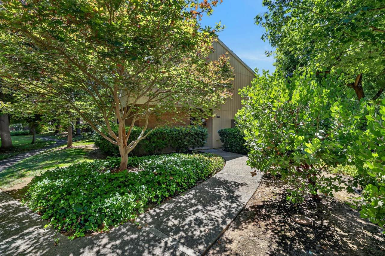 1235 Vanderbilt Way - Photo 1
