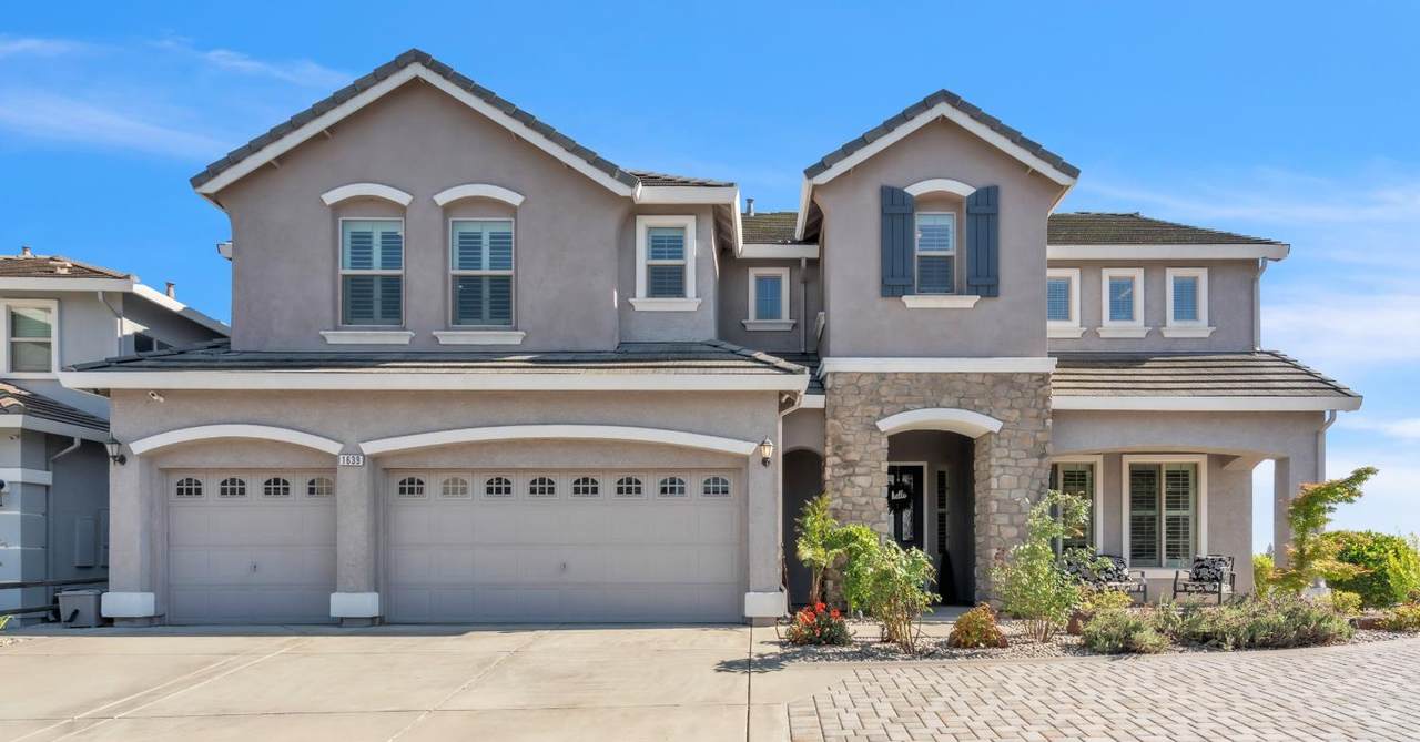 1639 Redmond Drive - Photo 1